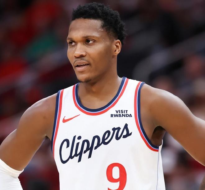 NBA赛季末伤病潮来袭 多队核心伤停冲击季后赛格