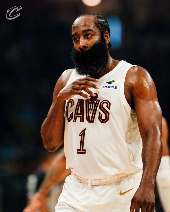 哈登创历史神迹 骑士横扫76人