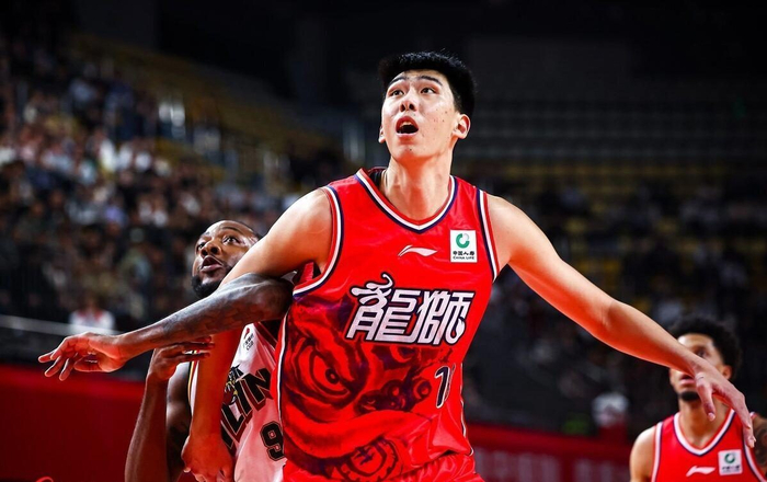 杜锋用人争议引热议 张皓嘉表现低迷成焦点