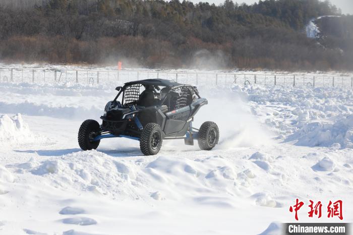 第19届中国·漠河国际冰雪汽车越野赛在极寒边境