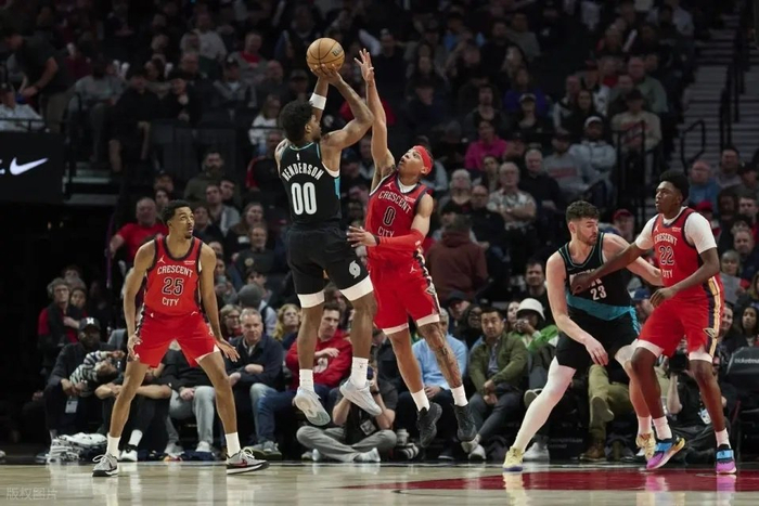 杨瀚森新秀赛季数据未达预期，开拓者或选马鲁