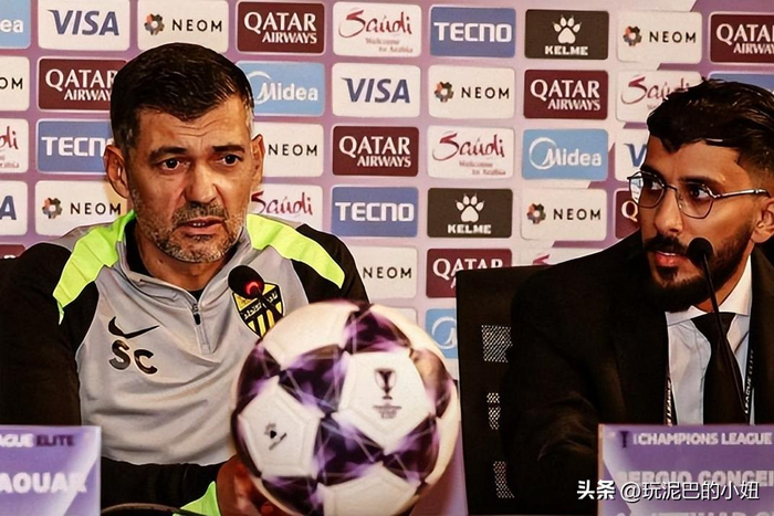 亚冠裁判马宁遭吉达联合主帅怒斥收钱黑哨引争