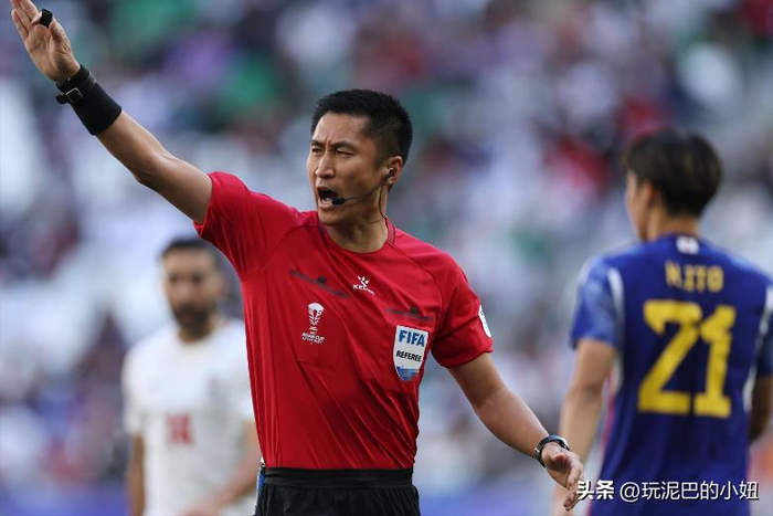 亚冠裁判马宁遭吉达联合主帅怒斥收钱黑哨引争