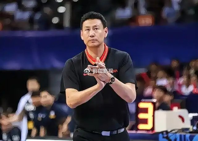 李楠解禁后下家浮现 首钢北控同曦成三大潜在选